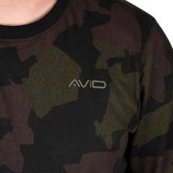 Avid Carp Distortion Camo Lite T-Shirt -Fishing Finesse Finds 0t5l5i34637873386236606633