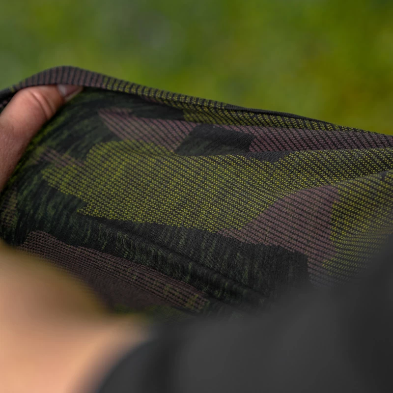 Avid Carp Distortion Camo Lite Short Sleeve T-Shirts 7 Avid Carp Distortion Camo Lite Short Sleeve T-Shirts - Image 5