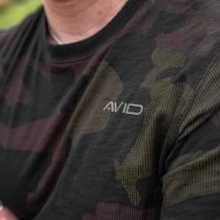 Avid Carp Distortion Camo Lite T-Shirt -Fishing Finesse Finds qd4i0f5n637873386236606633