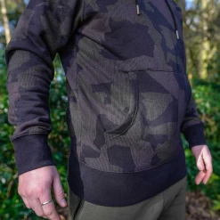 Avid Carp Distortion Camo Hoodie -Fishing Finesse Finds rbdz0m5u637533974741634033